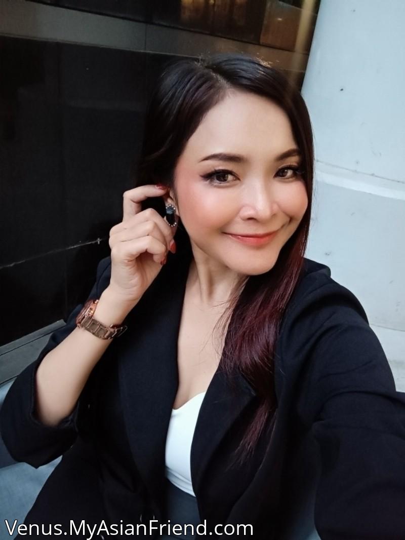 Venus's personal blog photo 1 added Thursday the 13th of March 2025